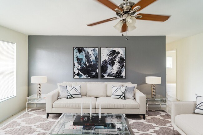 Photo - Tropical View Apartments Margate