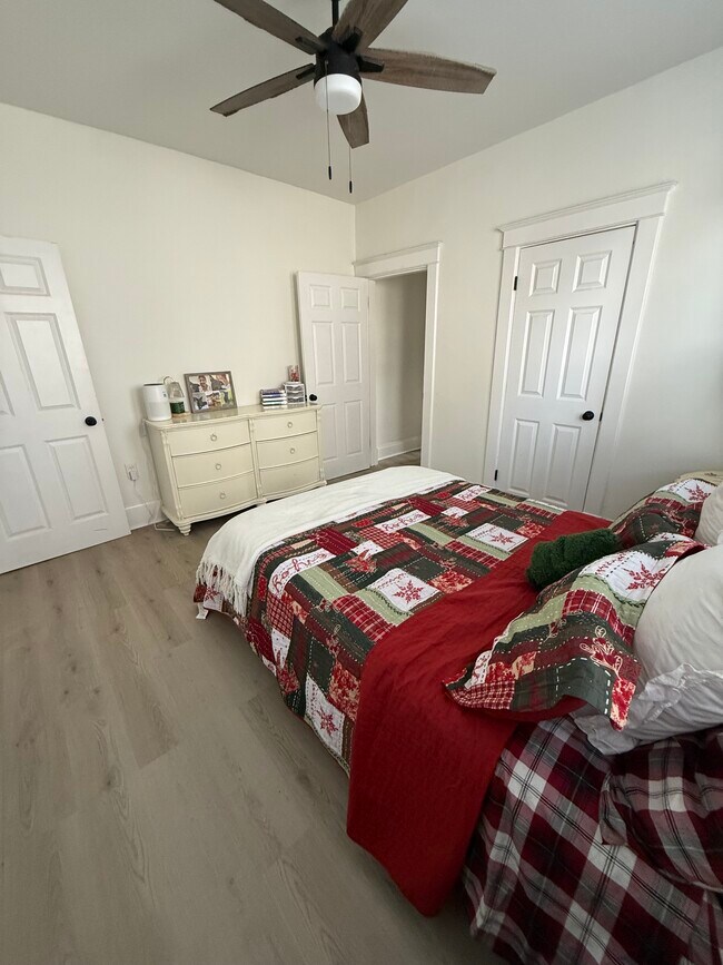 Photo - 4539 Smith Rd Unidad 2