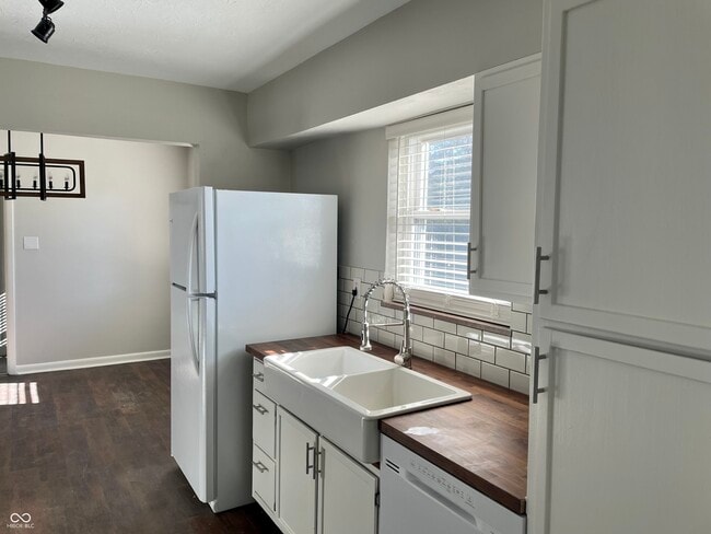 Photo - 126 Roosevelt Dr