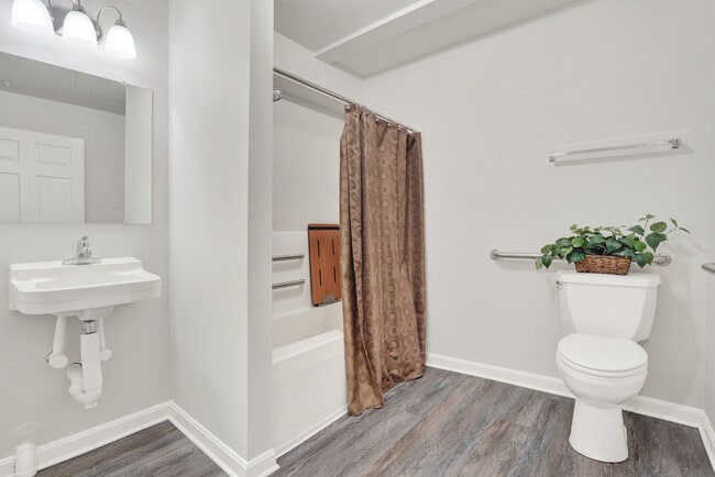 Photo - Cortland Apartments