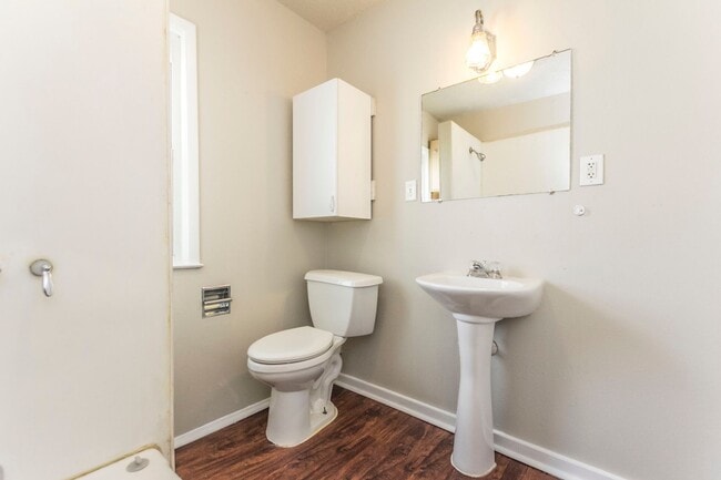 Photo - Spacious 2 bedroom 1 bath home