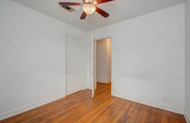 Building Photo - 1428 Wentworth St
