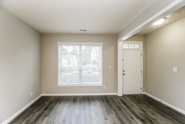 Photo - 7121 Silver Mine Crossing SE