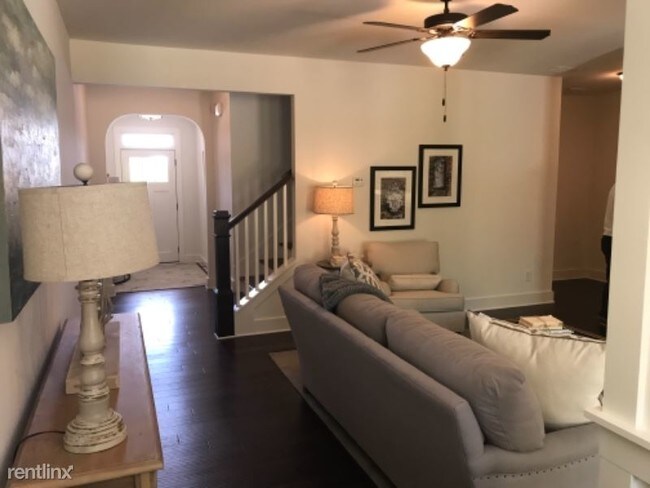 Photo - 198 Arbor Crowne Dr