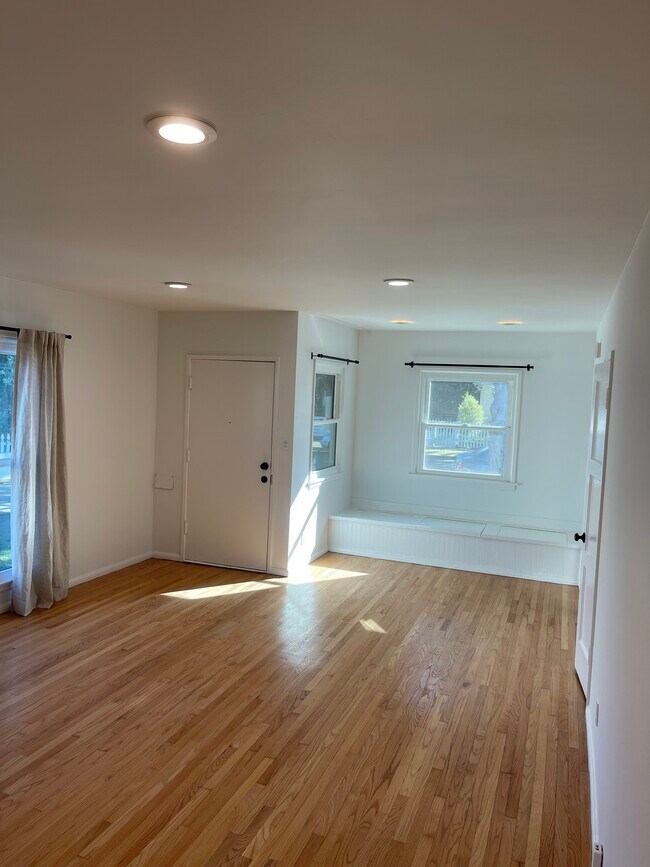 Photo - 4124 Center St Unit 4124