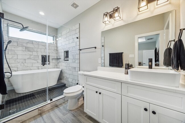 Photo - 6730 Knox St