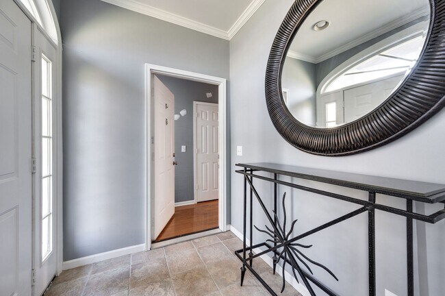 Photo - Awesome 2BE/2.5BA duplex Incredible location near Vanderbilt University!