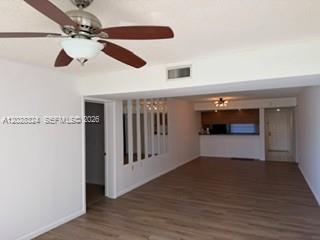Photo - 1502 Whitehall Dr Unit 105