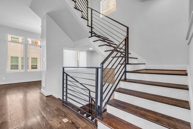 Photo - 1724 Ovid St