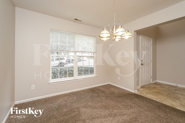 Photo - 3760 Thornaby Cir