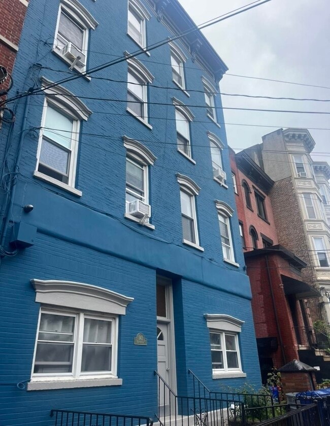 Building Photo - 543 Bloomfield St Unit 1R Rental