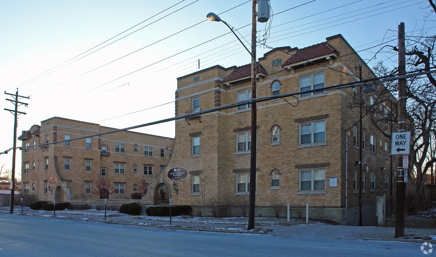 The Majestic - The Majestic Apartments