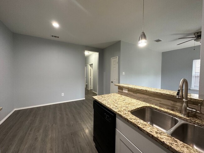 Photo - Nice 3 Bedroom, 2 Full Bath Duplex Located in SW Ft. Worth. Unit NOVELLA 7411