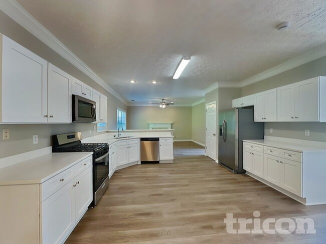Photo - 1728 Brandon Lee Way SW