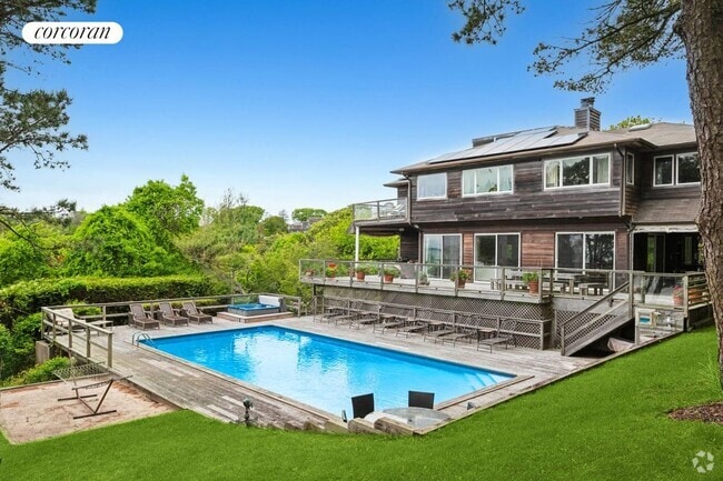 Building Photo - 32 S Beach Rd Rental