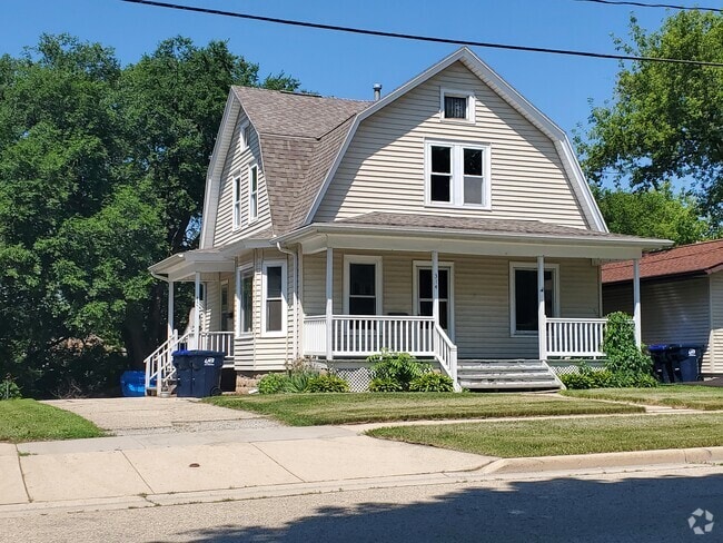 Building Photo - 314 S Hubbard St Rental
