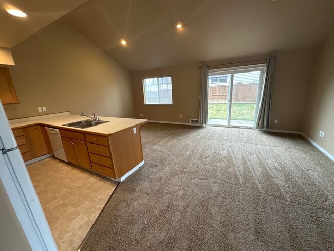 Photo - nov208 Unidad nov208 - 01