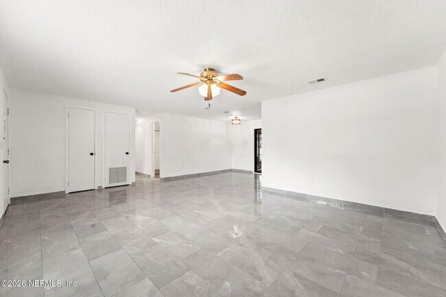 Photo - 4212 Pointe Haven Dr N
