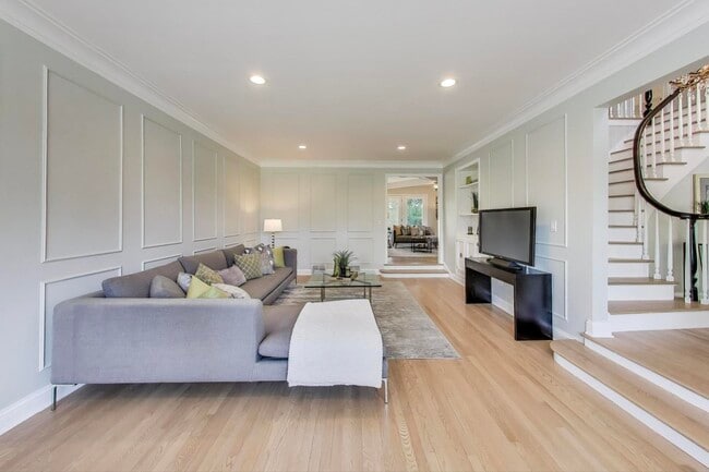 Photo - 2408 Cumberland Cir