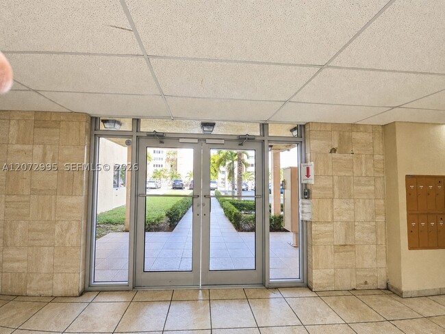 6980 NW 186th St Unit 3-117