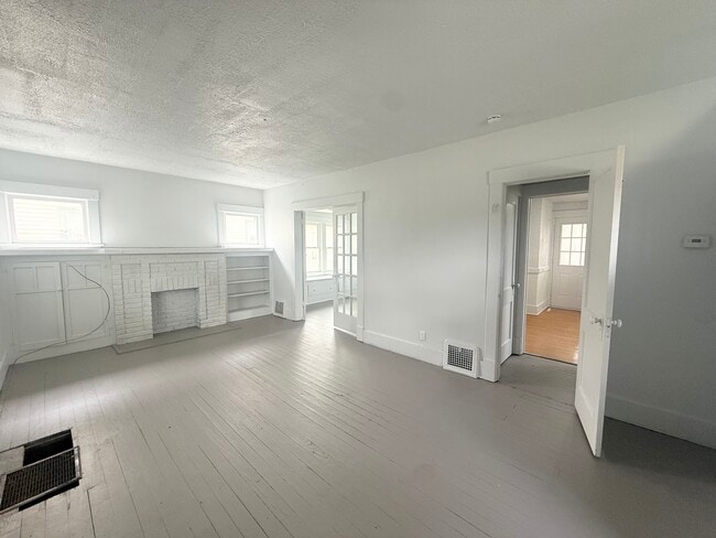 Photo - 726 Baldwin Ave