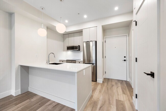 Photo - 45511-45511 Campus Dr