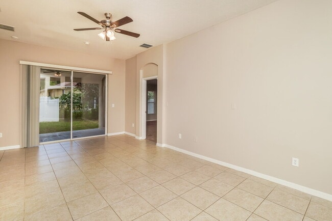 Photo - 15950 Leatherleaf Ln