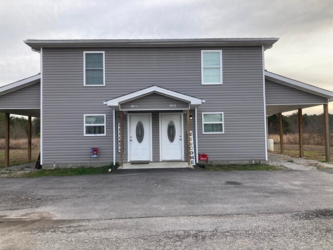 Building Photo - Laurel Flats LLC.