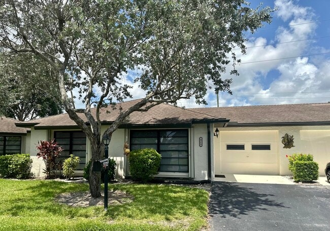 Building Photo - 4964 Eaglewood Rd Rental