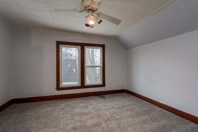 Photo - 629 3rd St NE Unit 631