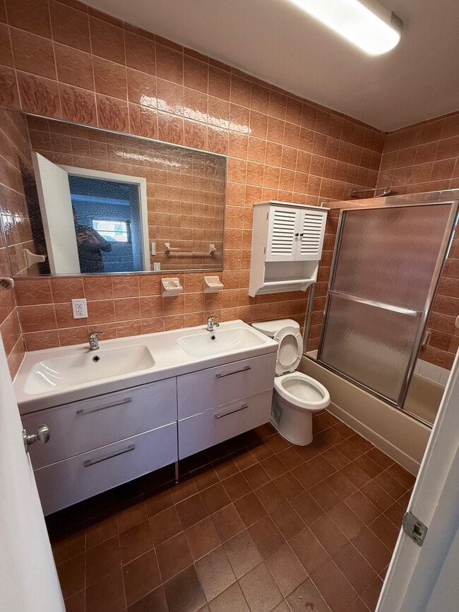Photo - 1060 SW 36th Ct Unit Front Studio