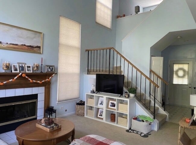 Photo - 376 Maidstone Ct