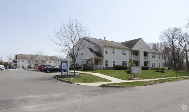 Photo - Shenandoah Village Apartments
