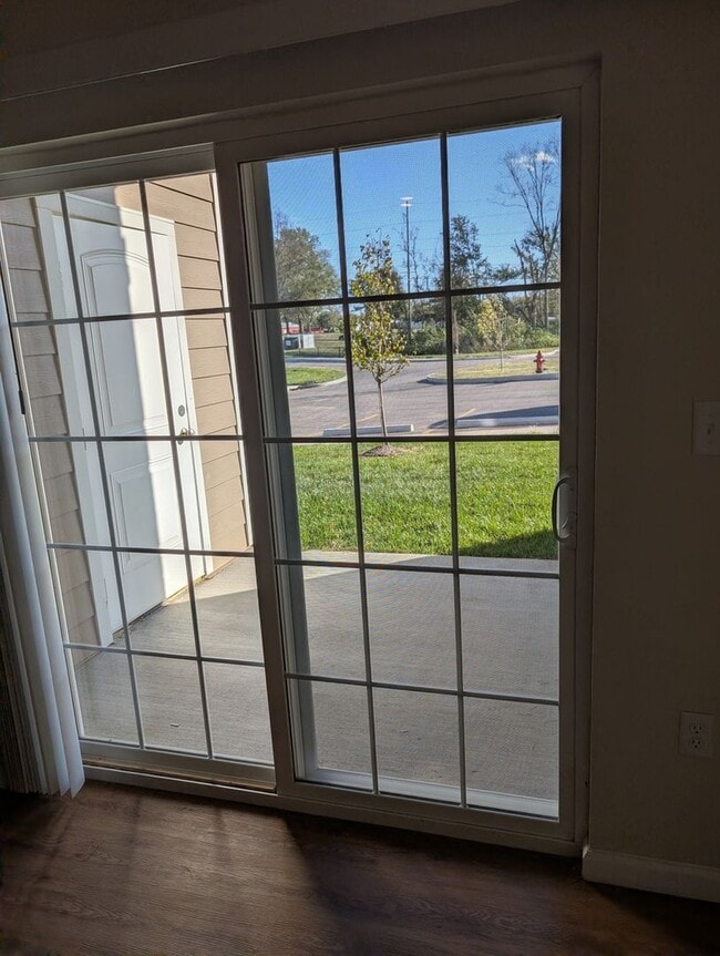 Photo - 117 Harmony Mdws Ct