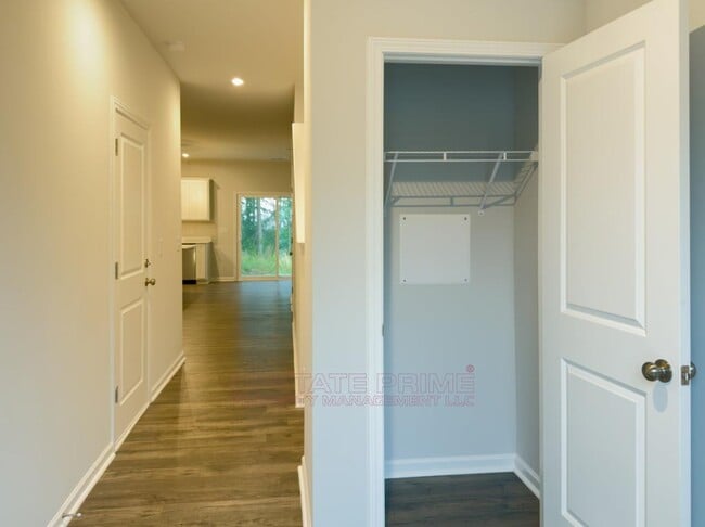 Photo - 168 Randwick Ln