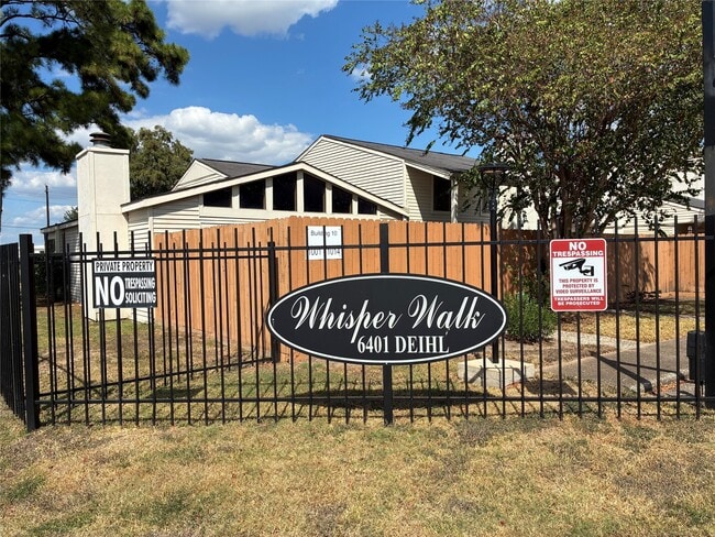 Building Photo - 6401 Deihl Rd Unit 901