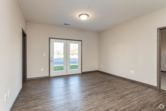 2BR, 2BA - 1,104 SF - The Buckeye