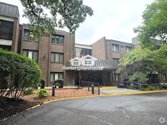 Building Photo - 3412 Oak Ridge Rd Unit 106 Rental