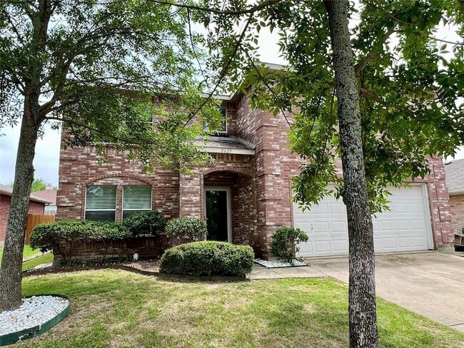 Building Photo - 2625 Lake Meadow Dr