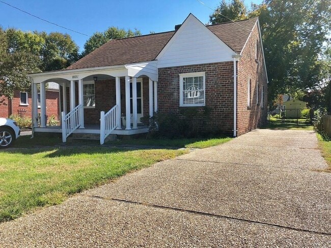 Building Photo - 1825 Hilliard Rd Rental