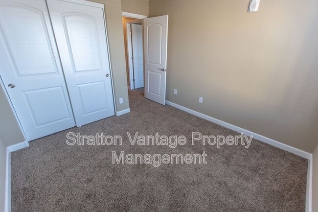 Photo - 240 W Juniper Ave