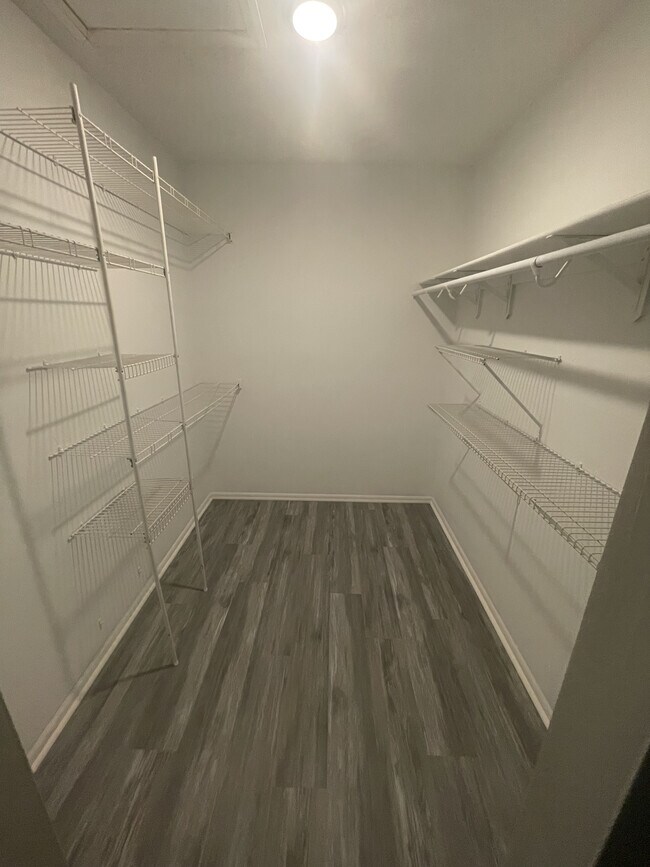 Photo - 611 Bluff Ct