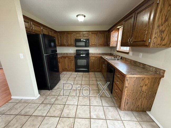 Photo - 1603 Annie Baxter Ave