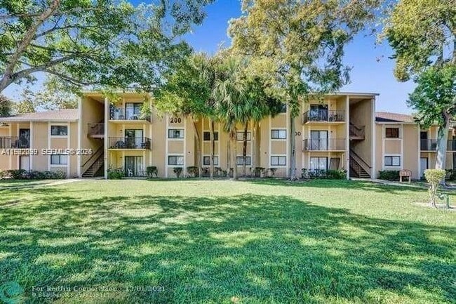 Photo - 200 Palm Cir W Unit 107