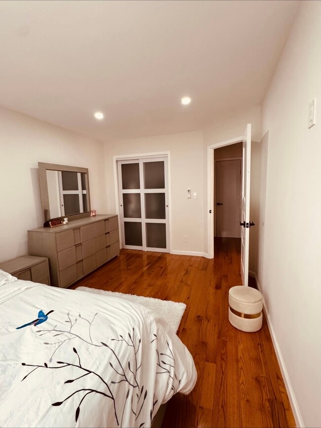 Photo - 2136 47th St Unit 1