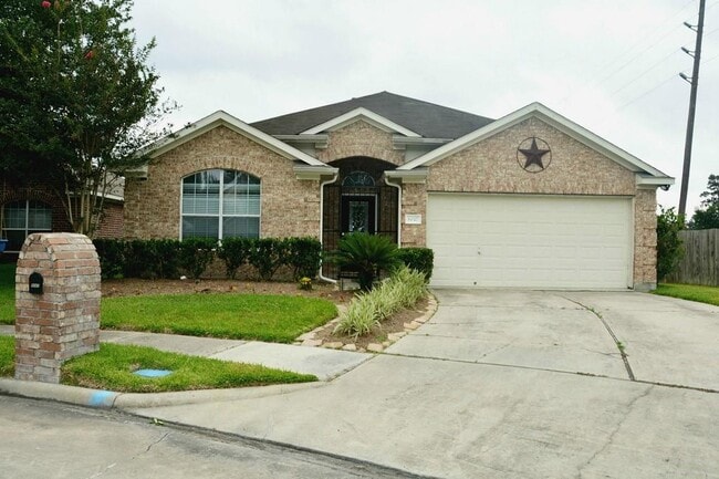 Building Photo - 8047 High Hollow Ln Rental