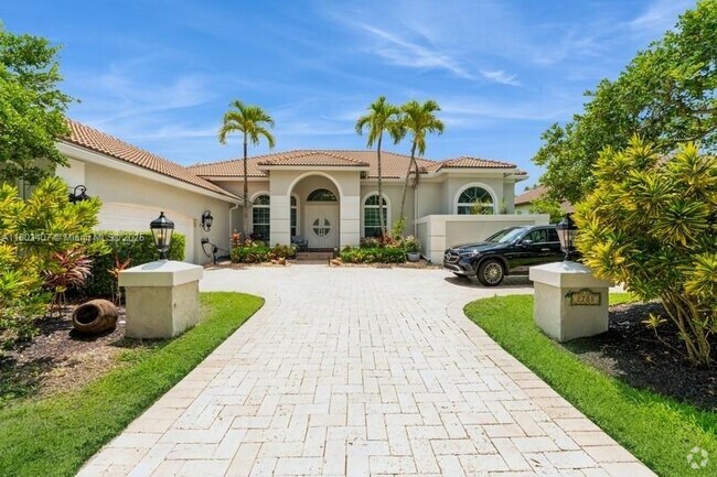Building Photo - 2708 Meadowood Dr Rental