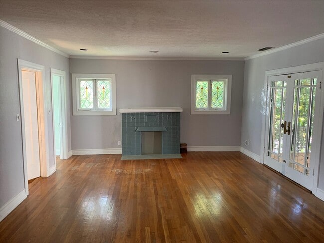 Building Photo - 5900 Velasco Ave