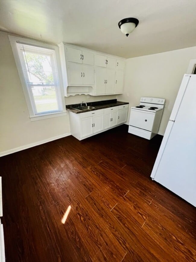 Photo - 1440 Smith St