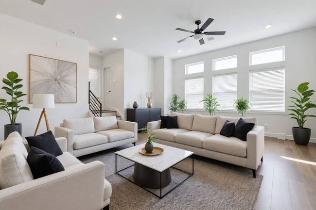 Photo - 334 Eastwood St